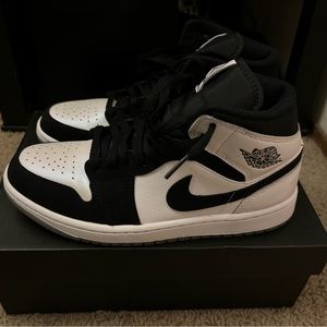 Nike Jordan 1 Mid SE Diamond - Men’s Size 7.5, Women’s 9